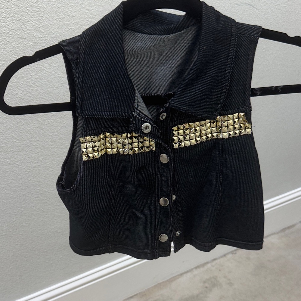 Weissman Black and Gold Vest
